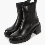 Women's leather shoes