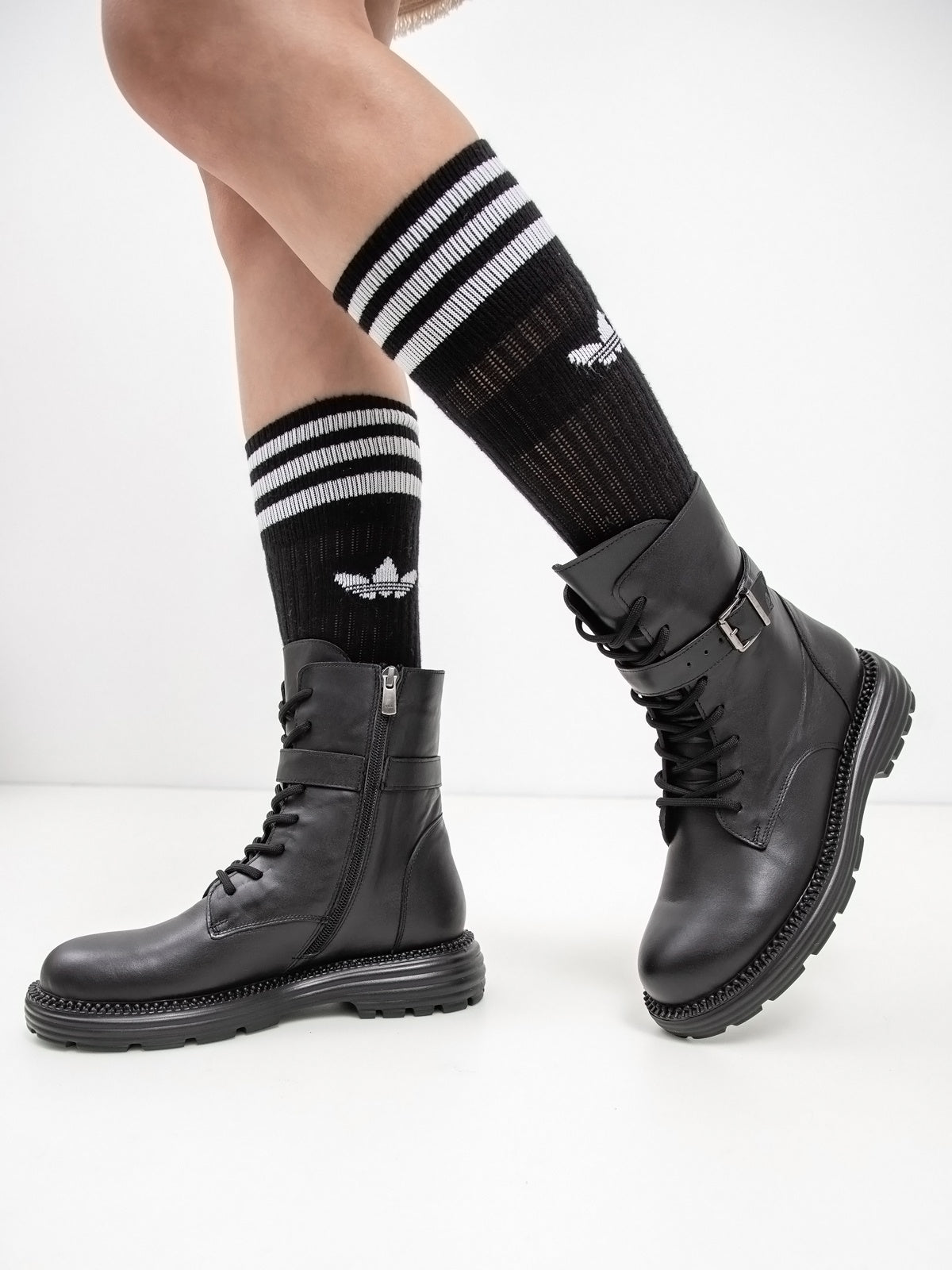 Women's leather shoes