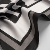 Women’s scarf