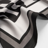 Women’s scarf