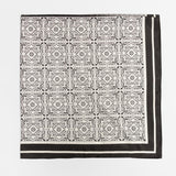 Women’s scarf