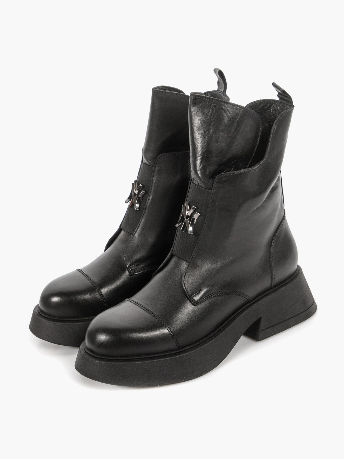 Women's leather shoes