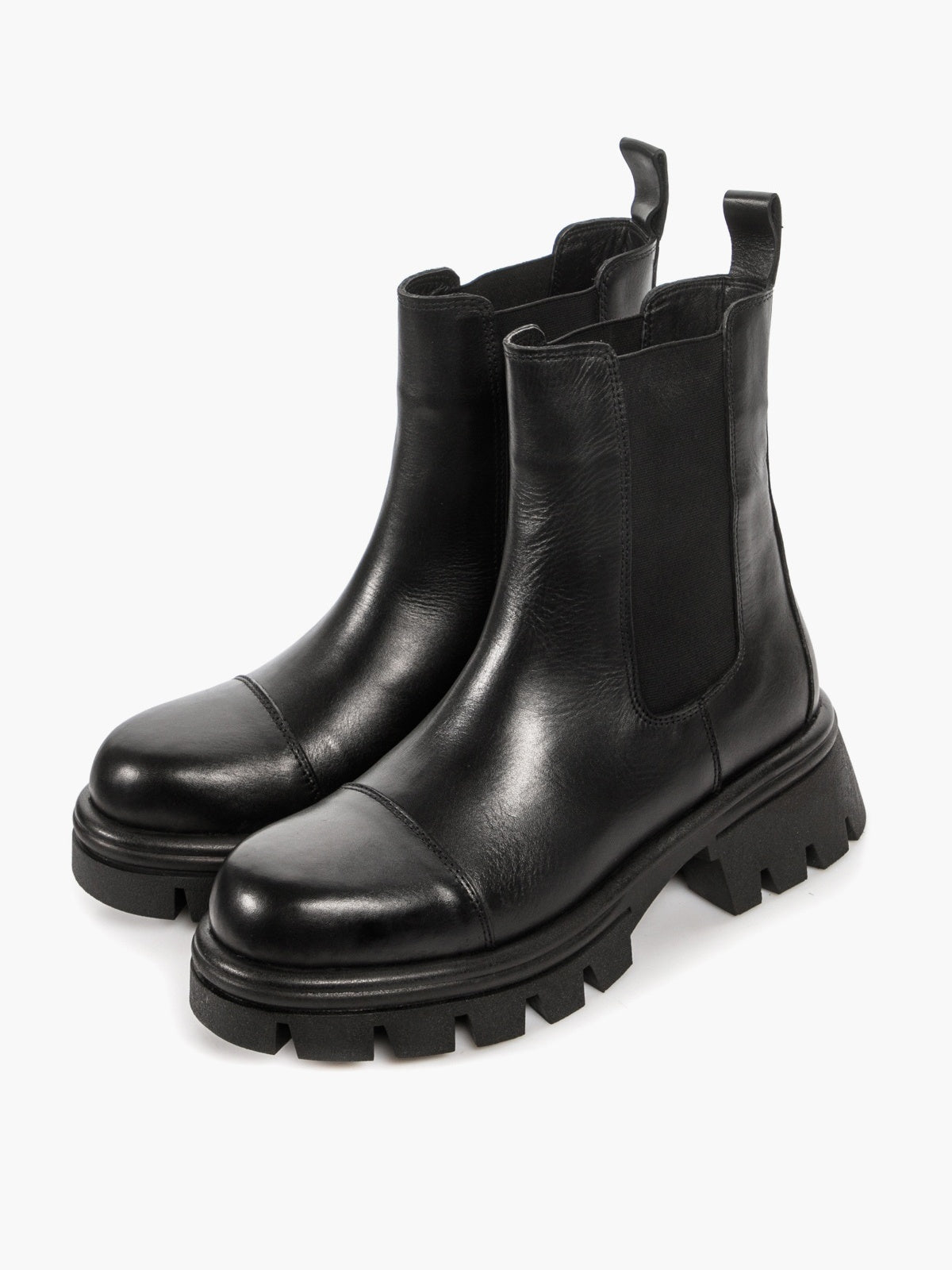 Women's leather shoes
