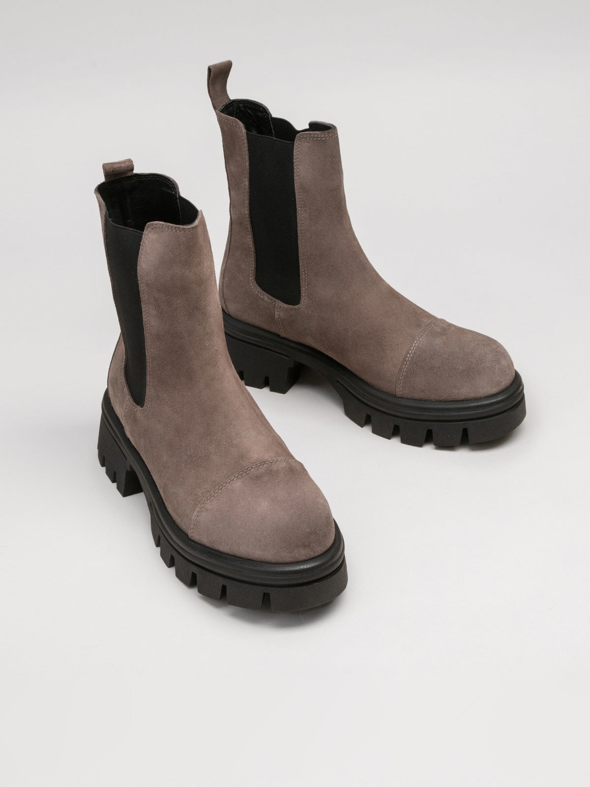 Women's leather shoes