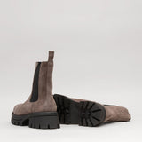 Women's leather shoes