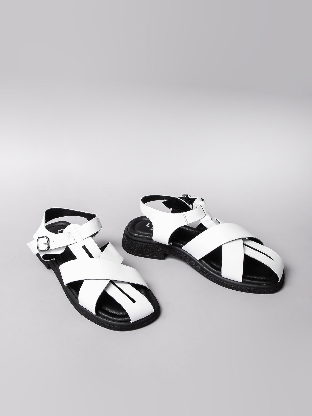 Women's leather sandals