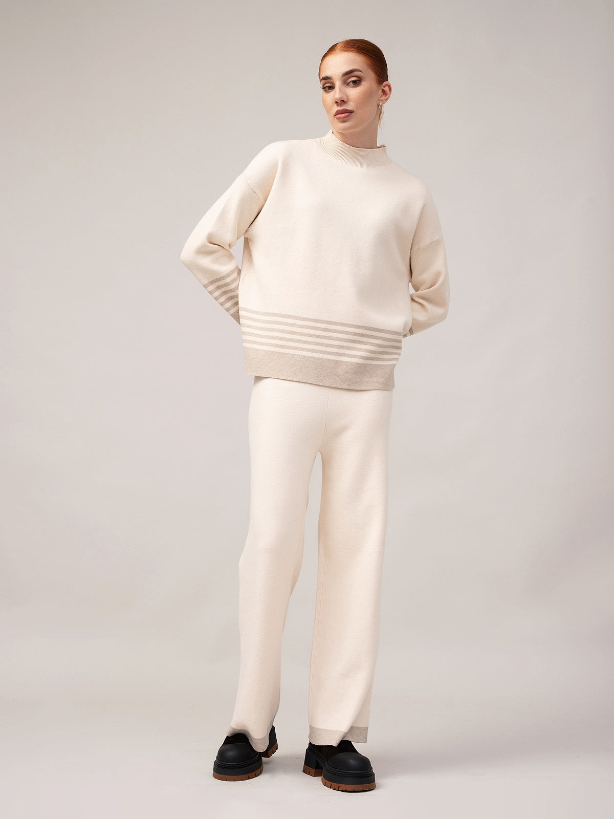 Women's sweater and trousers with cashmere
