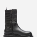 Women's leather boots with insulation