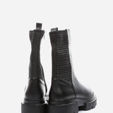 Women's leather boots with insulation