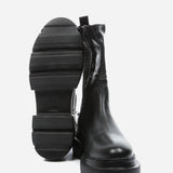 Women's leather boots with insulation