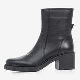 Women's leather shoes