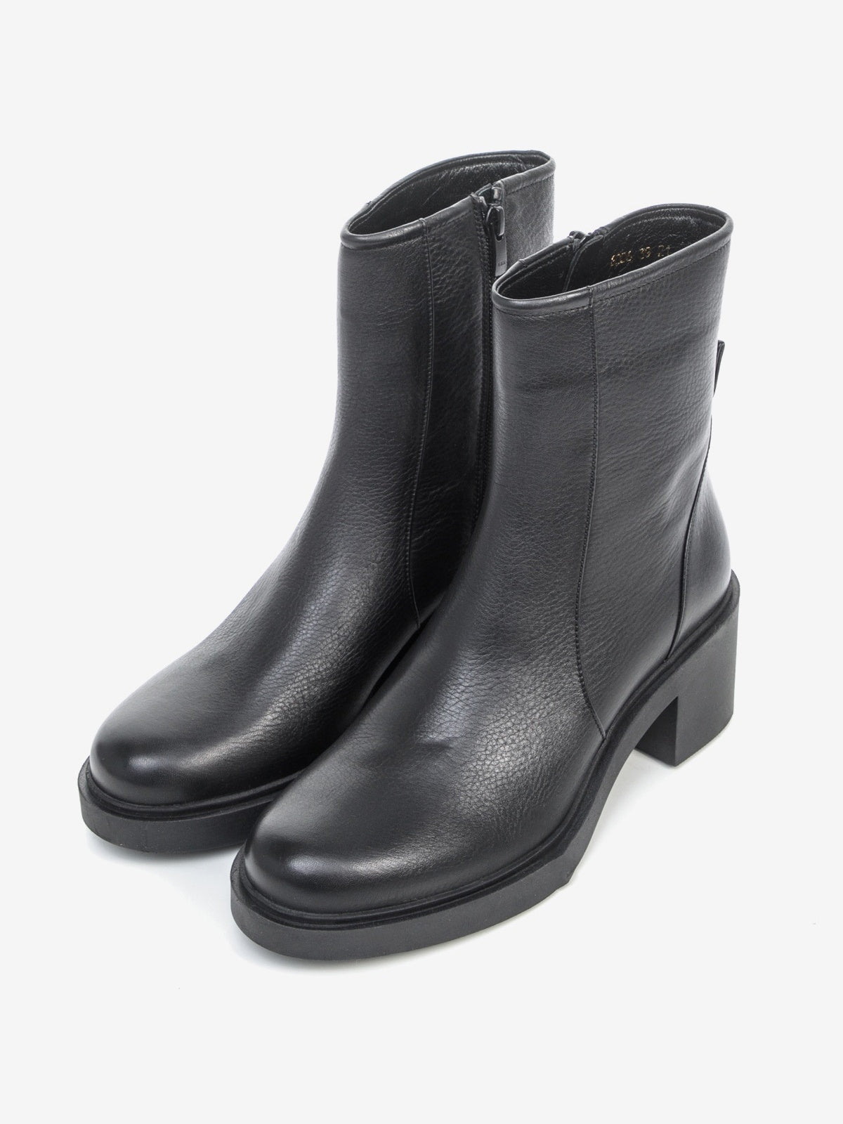 Women's leather shoes