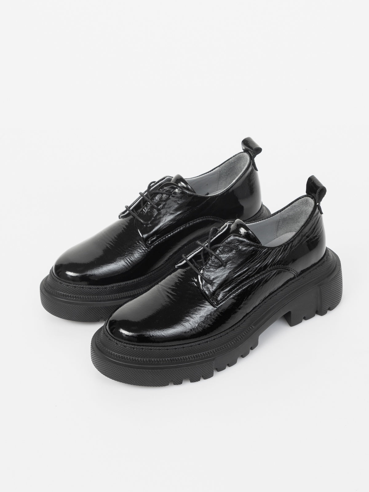 Women's leather shoes