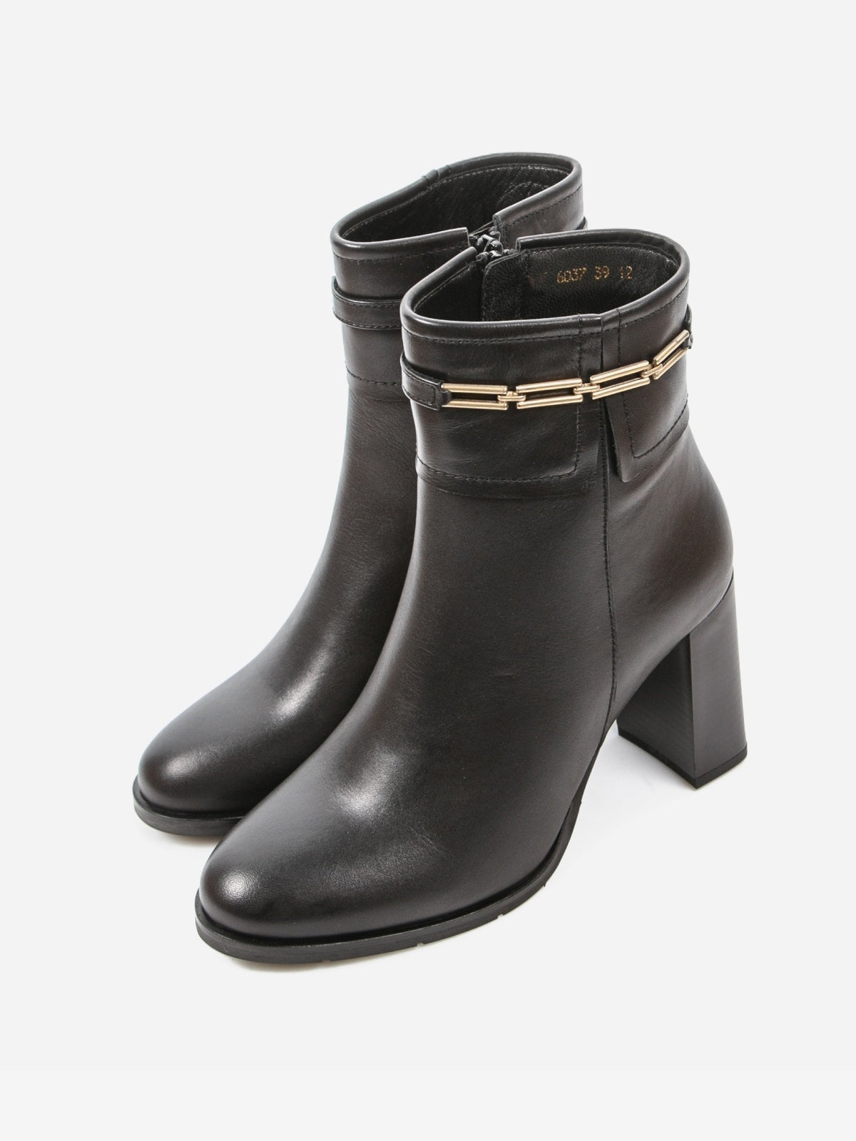 Women's leather shoes