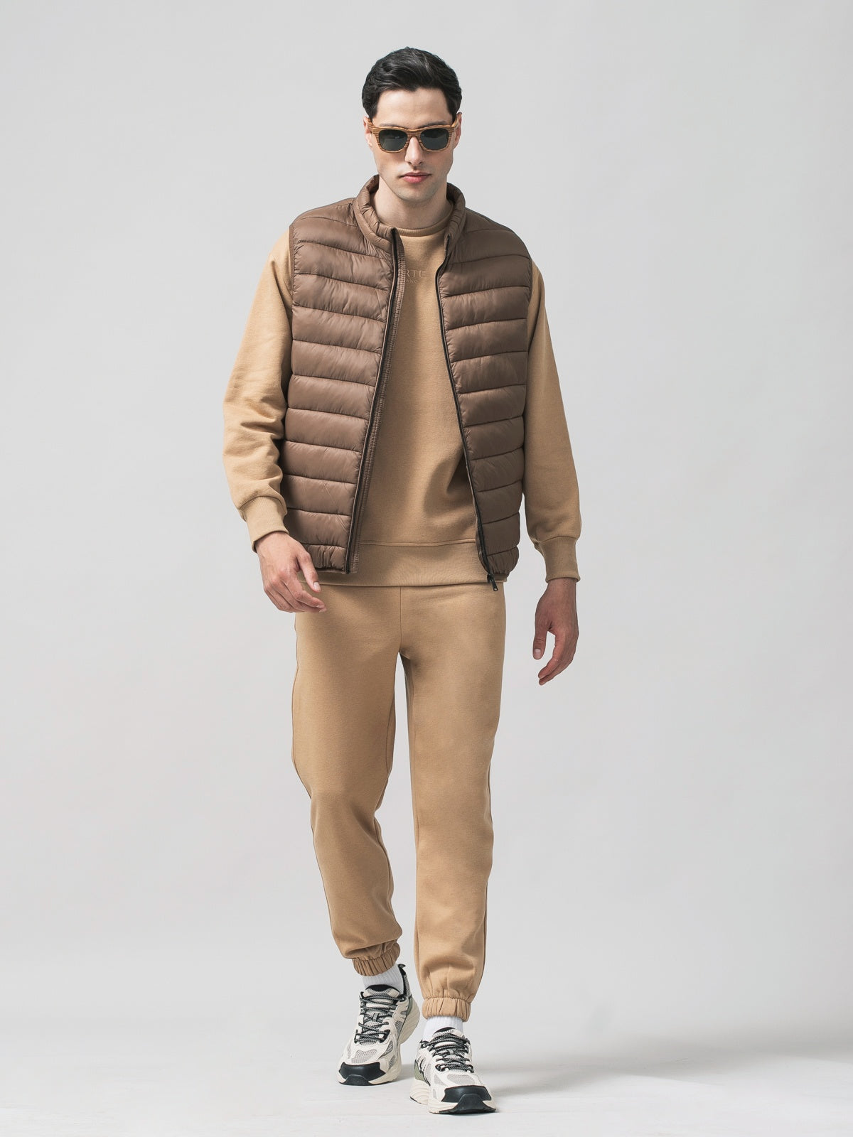 Men's sports trousers