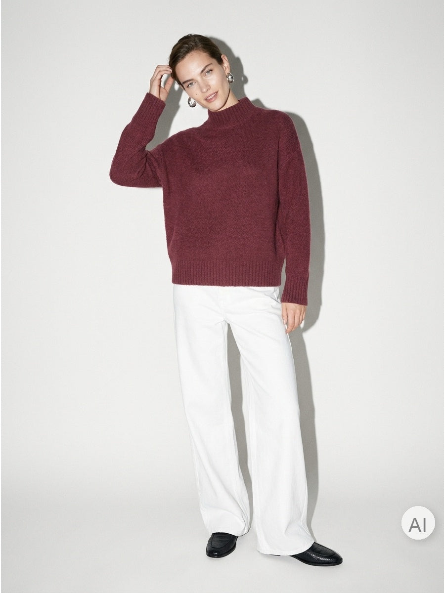 Women’s jumper made from baby alpaca wool