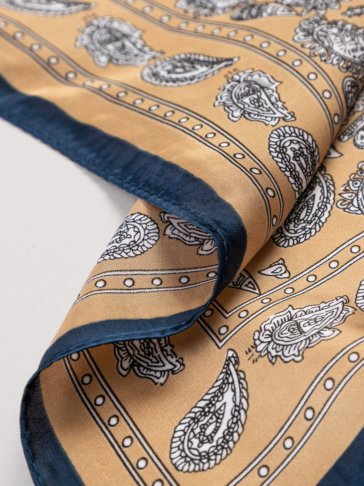 Women's headscarf