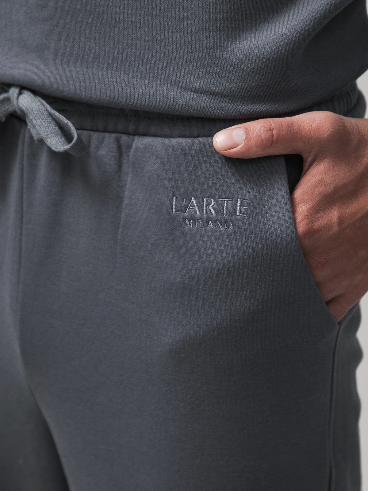 Men's sports trousers