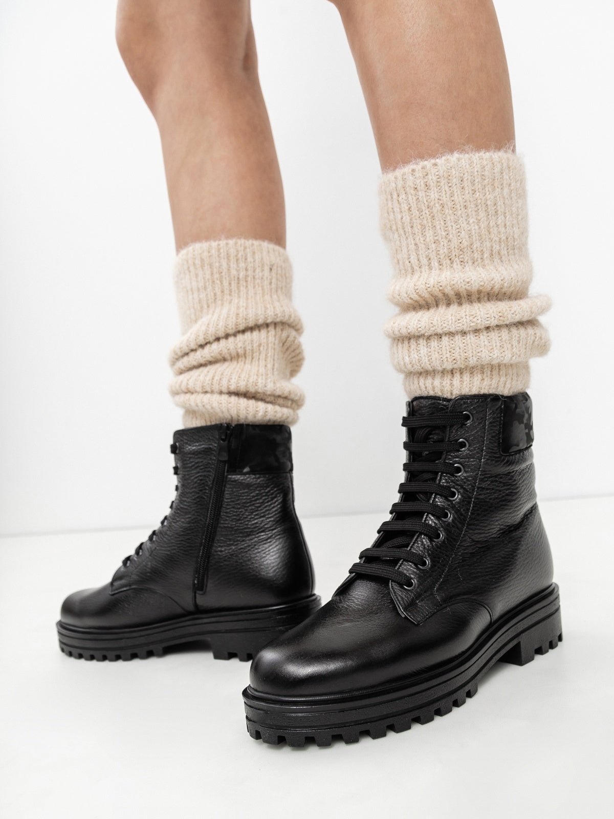 Women's shoes