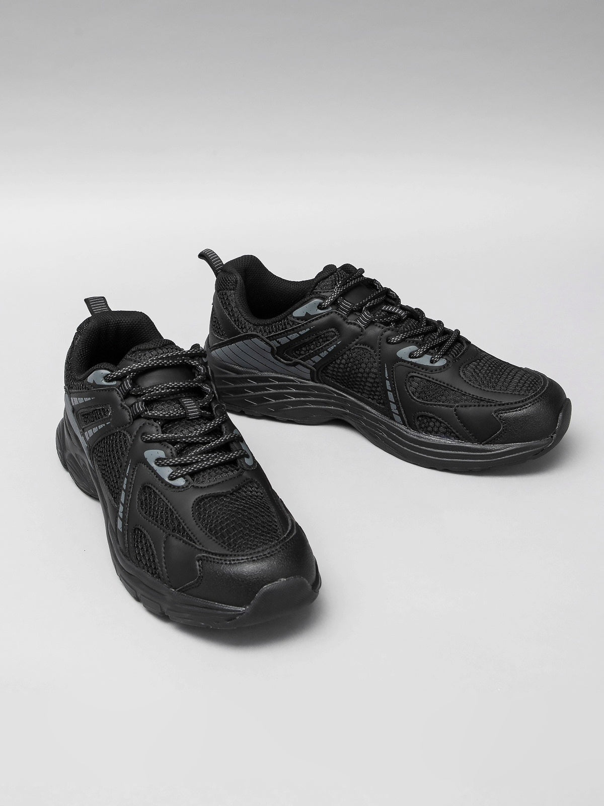 Leisure shoes