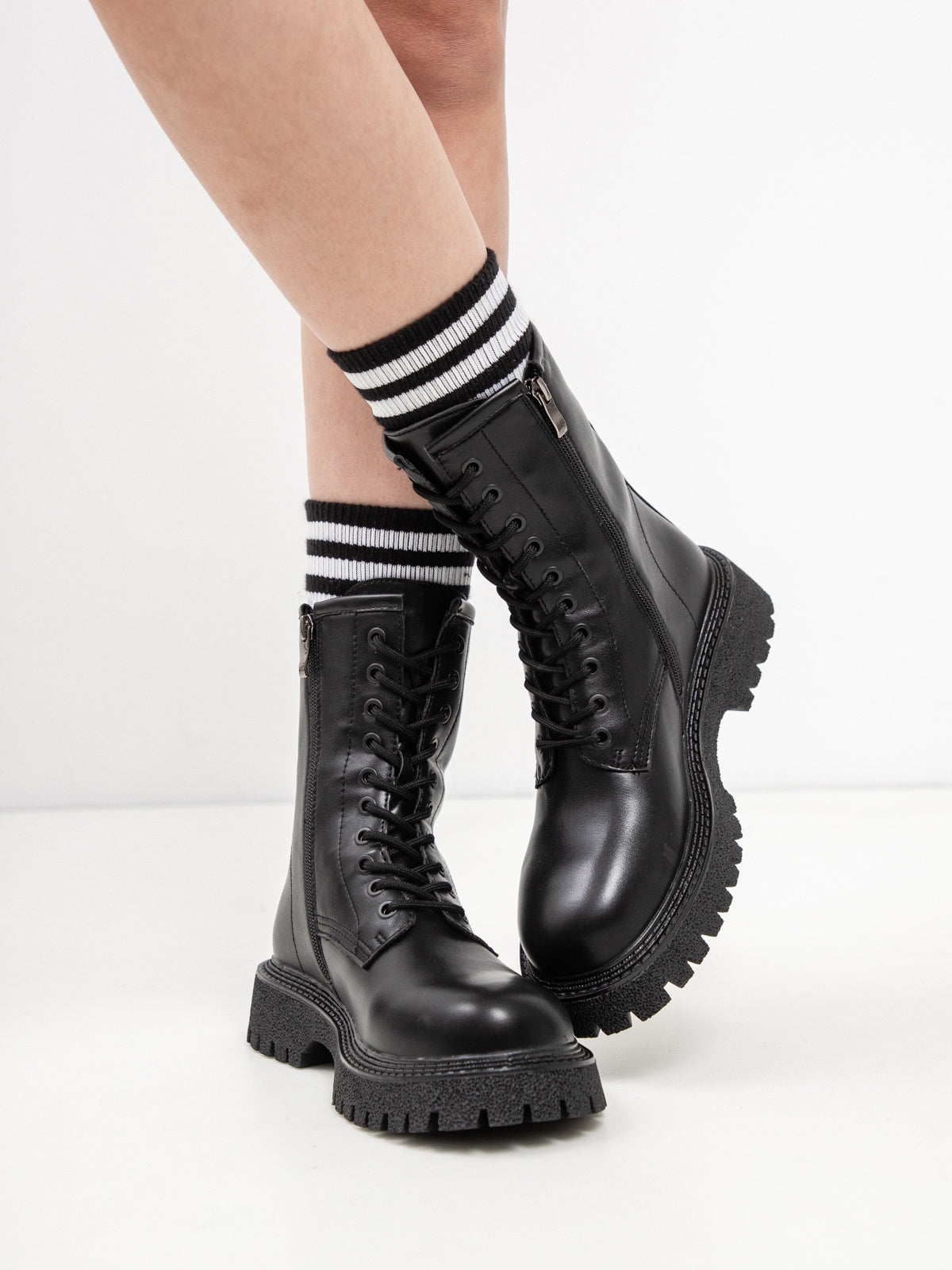 Women's shoes