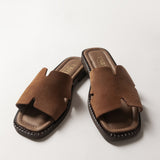 Women's slip-on leather shoes