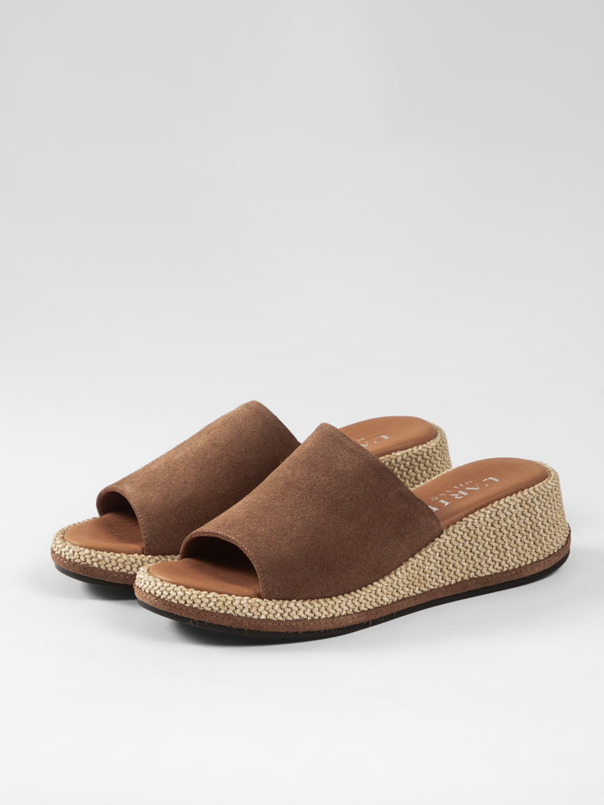 Women's slip-on leather mules