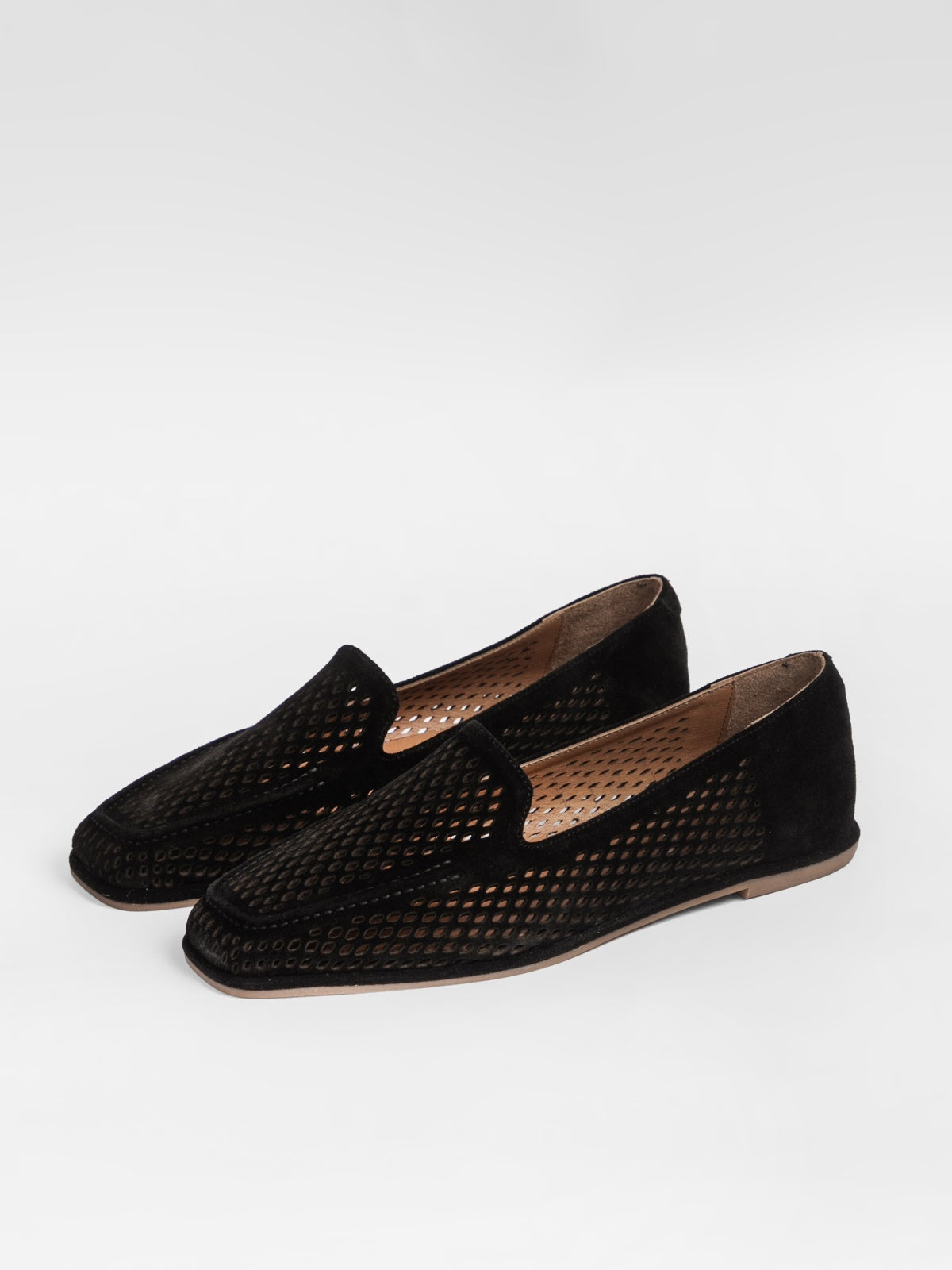 Women's leather moccasins