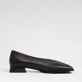 Women's leather shoes