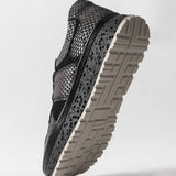 Women's casual shoes