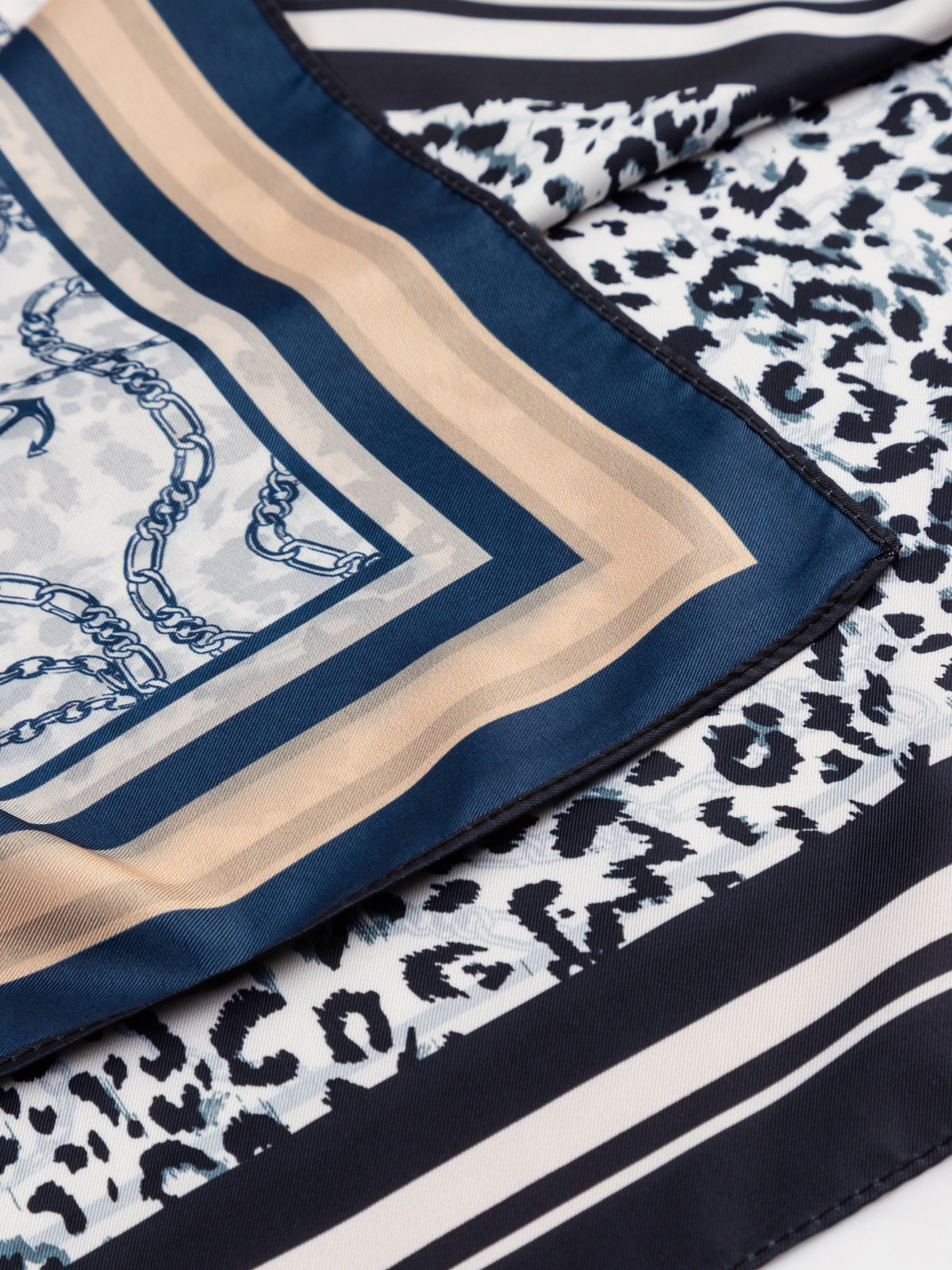 Women's headscarf