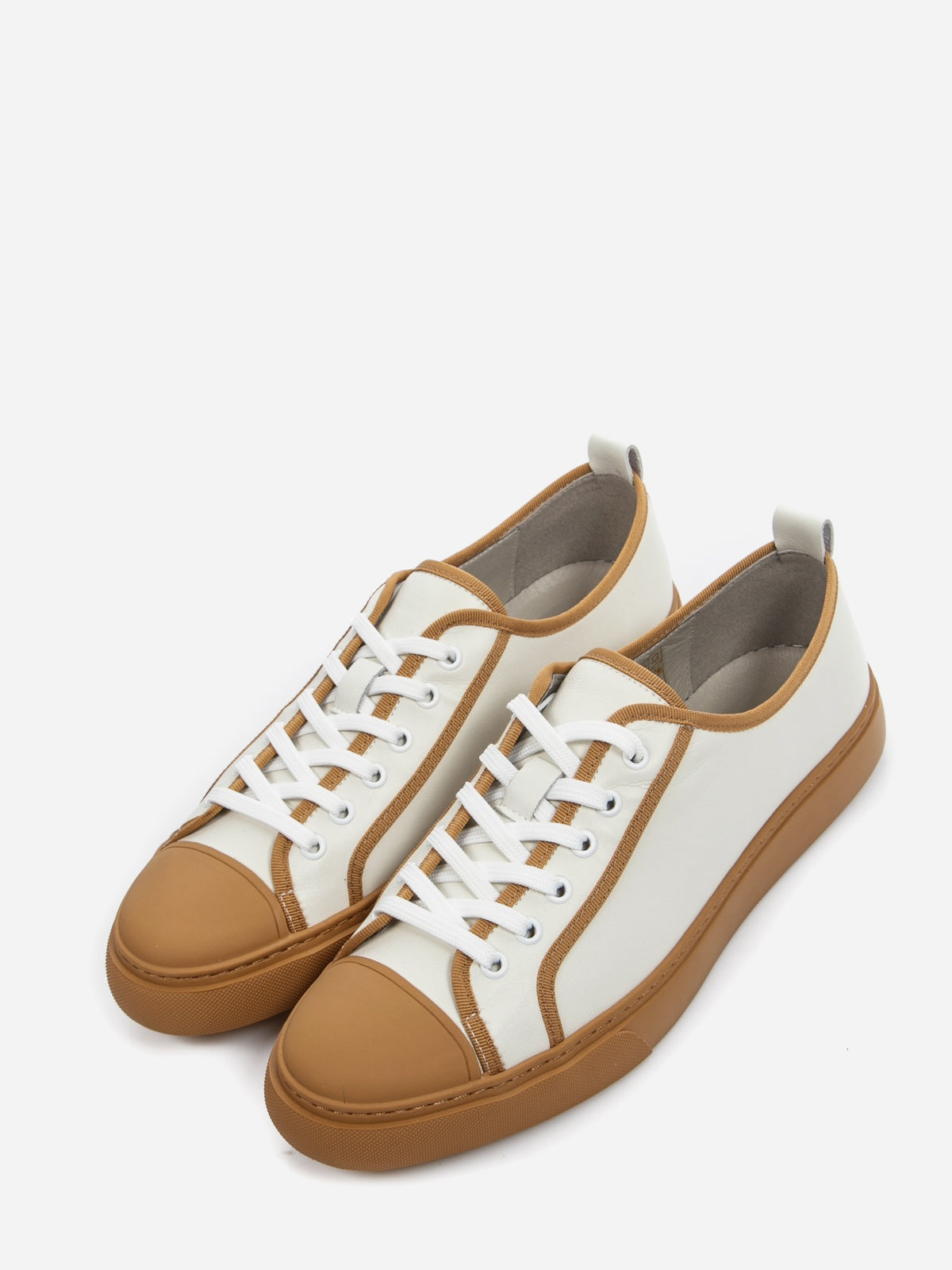 Men's casual shoes
