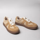 Women's casual shoes