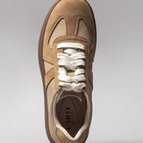 Women's casual shoes