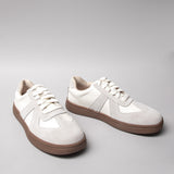 Women's casual shoes