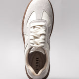 Women's casual shoes