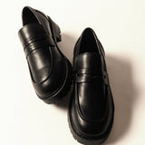 Women's leather shoes