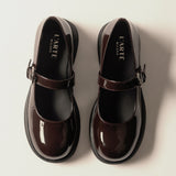 Women's leather shoes