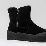 Women's leather shoes