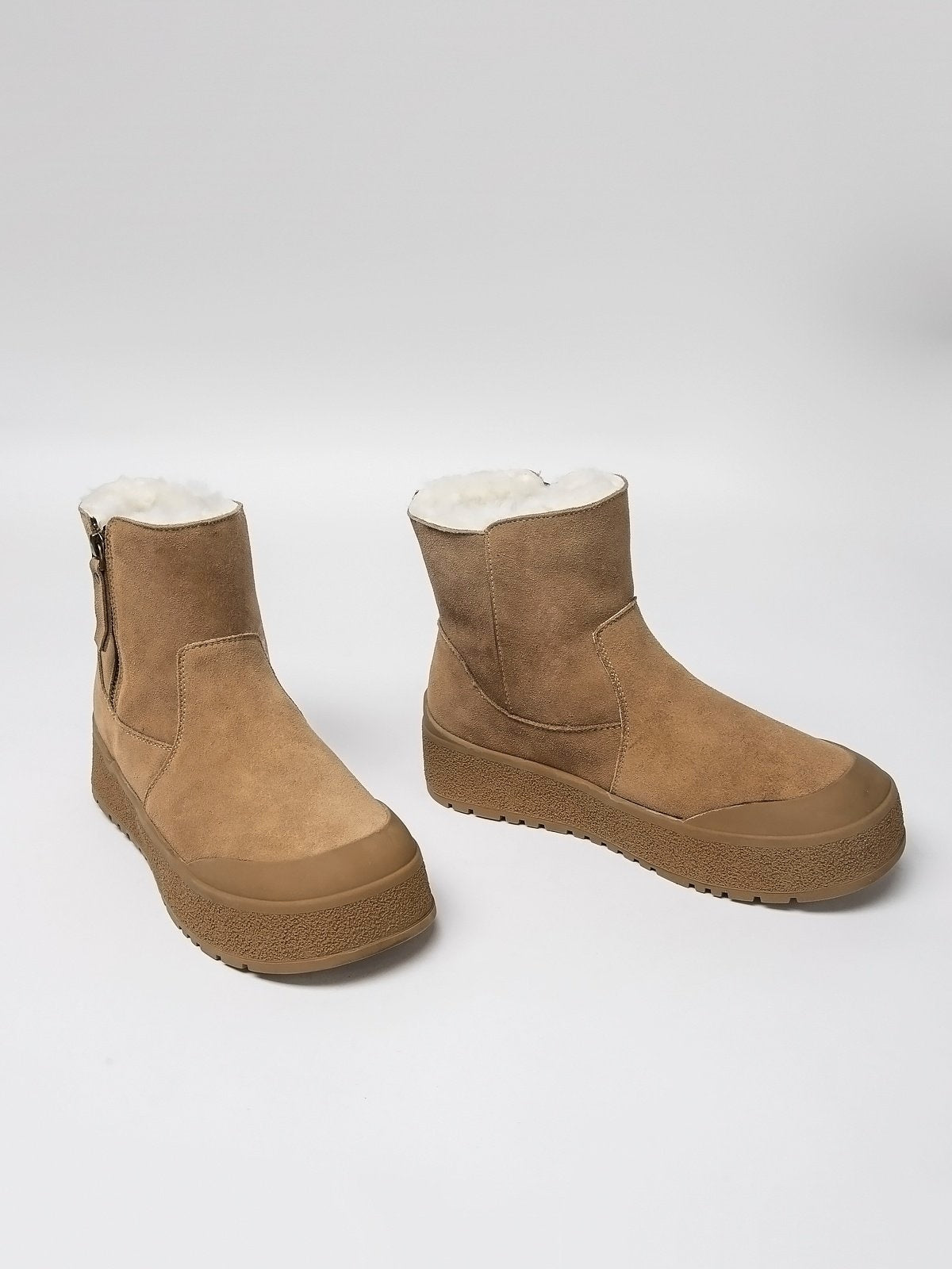 Women's leather shoes