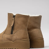 Women's leather shoes