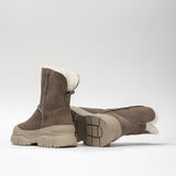 Women's leather shoes