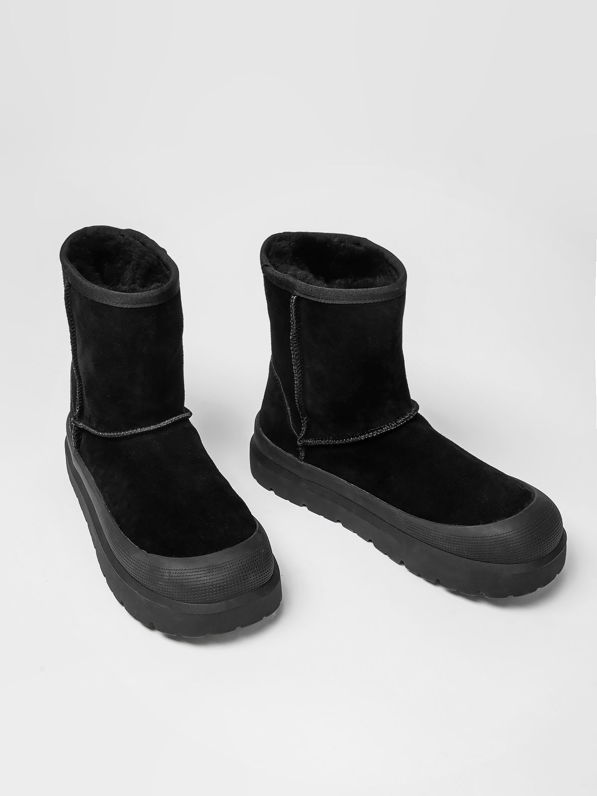 Women's leather shoes