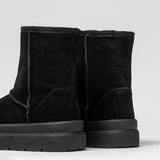 Women's leather shoes