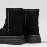 Women's leather shoes