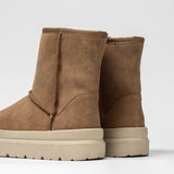 Women's leather shoes