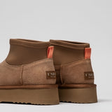 Women's leather shoes