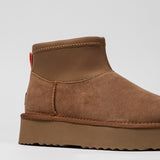 Women's leather shoes