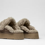 Women's outdoor slippers