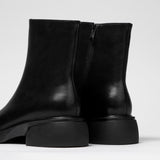 Women's leather shoes